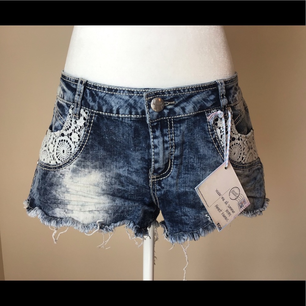 Lace detail shorts